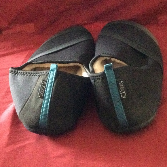 KOZikicks Slippers - Picture 3 of 7
